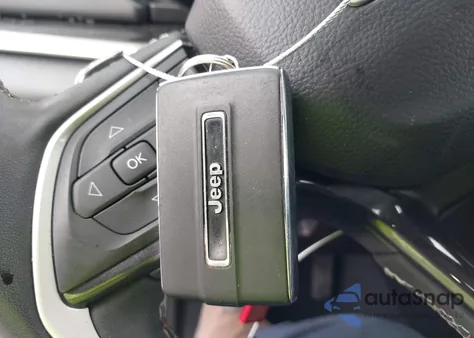 2023 Jeep Grand Cherokee Laredo 4X4 из США, поврежденный, VIN 1C4RJHAG3PC510317